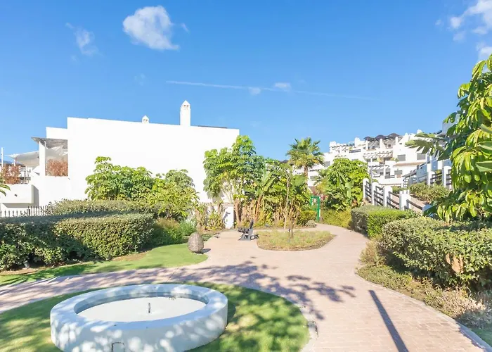 Sunset Golf International - Happy *